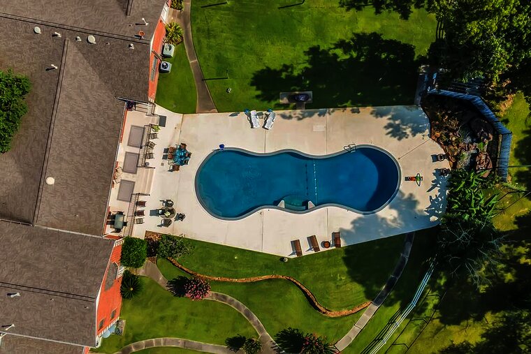 Backyard Paradise w/ Biggest Pool King's Palace